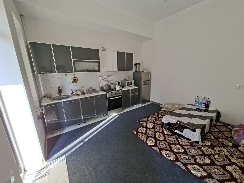 Uchastka sotiladi srochna