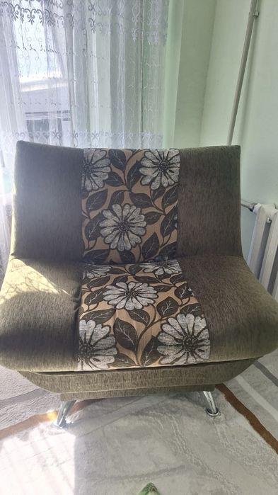 Продается уголок, пр-во Россия