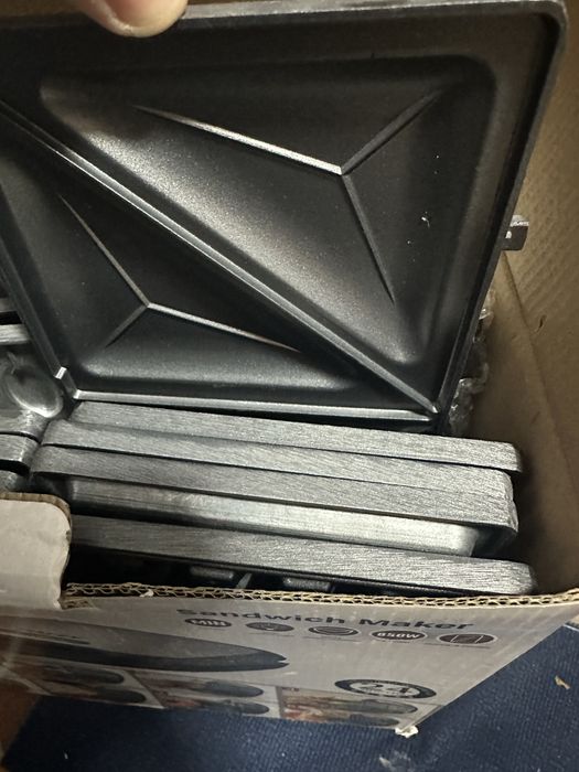 Продам вафельницу 8 в 1