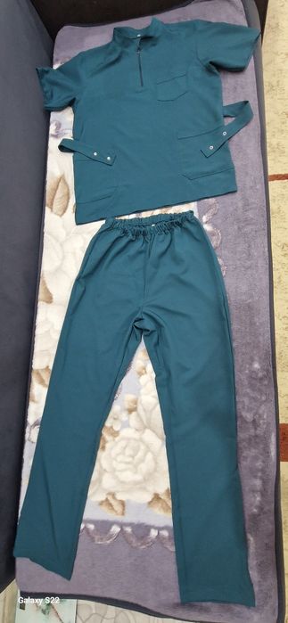 Продам хирургический костюм