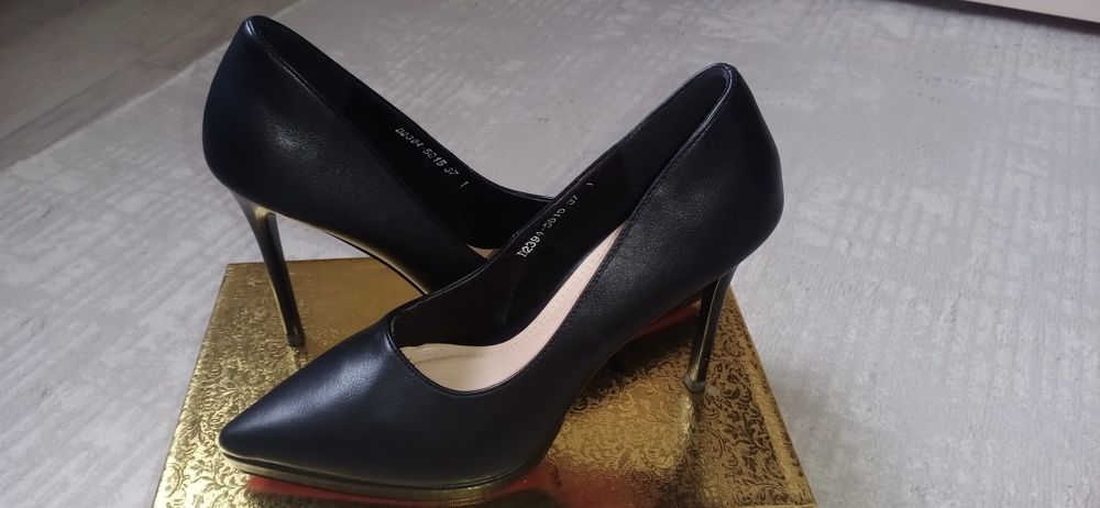 Каблук в хорошем состояние