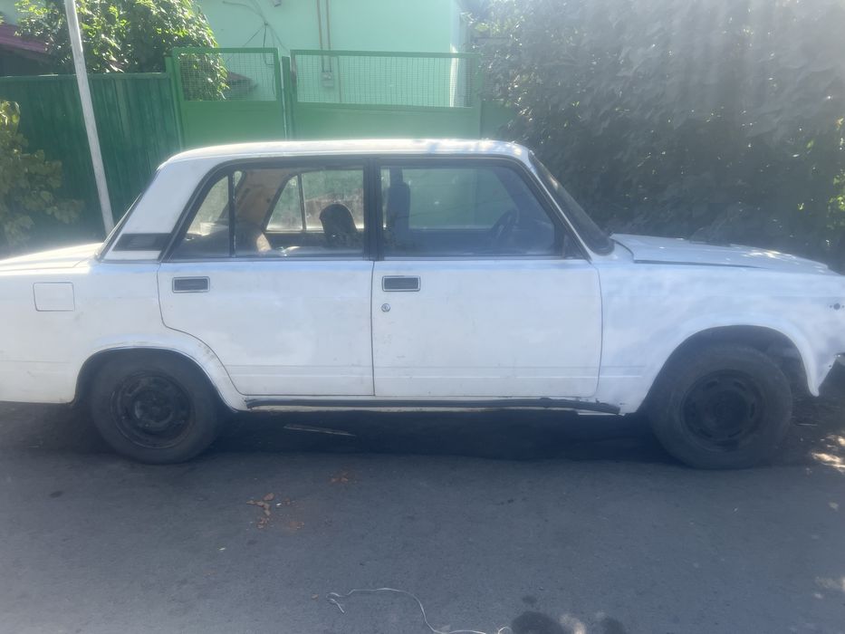 Продам ваз 2107
