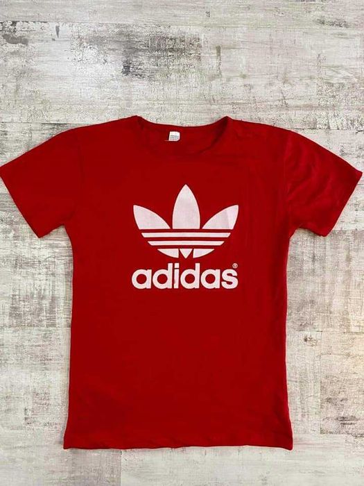 Tricourı de dama calıtate