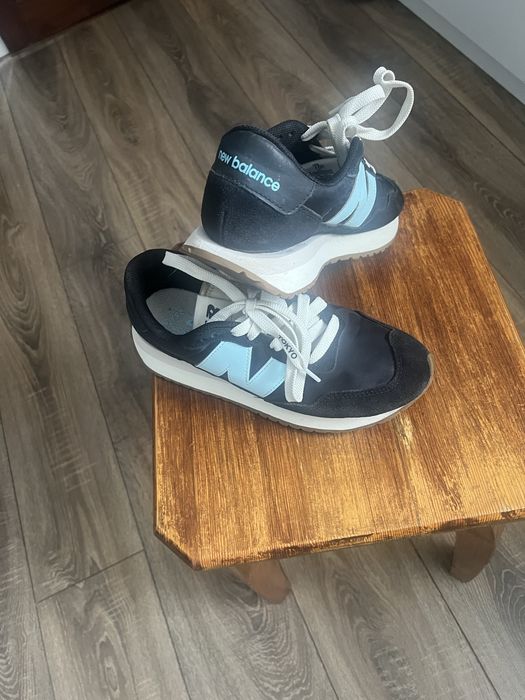 Кроссовки  NEW BALANCE