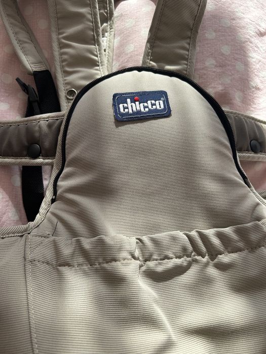 Кенгуру Сhicco Go за бебето и детето