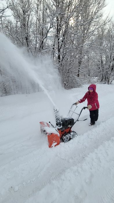 Снегоуборщик гусеничный