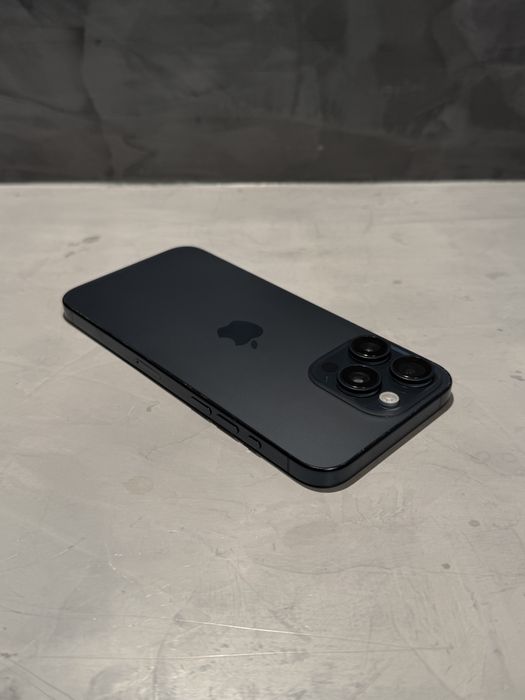 100% battery! КАТО НОВ Iphone 15 Pro Max Blue Titanium