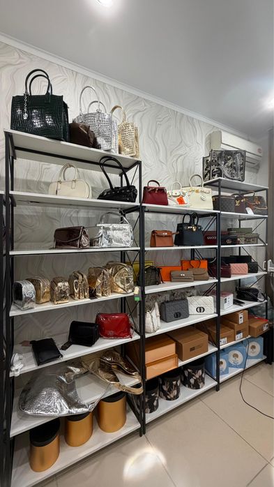 Продам почти новые полки