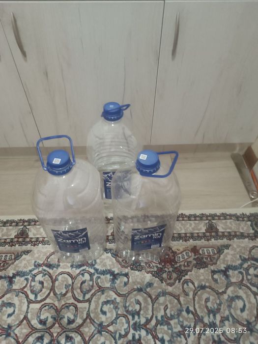 10 литрлик баклажка сотамиз (продаем баклажки 10 литровые)