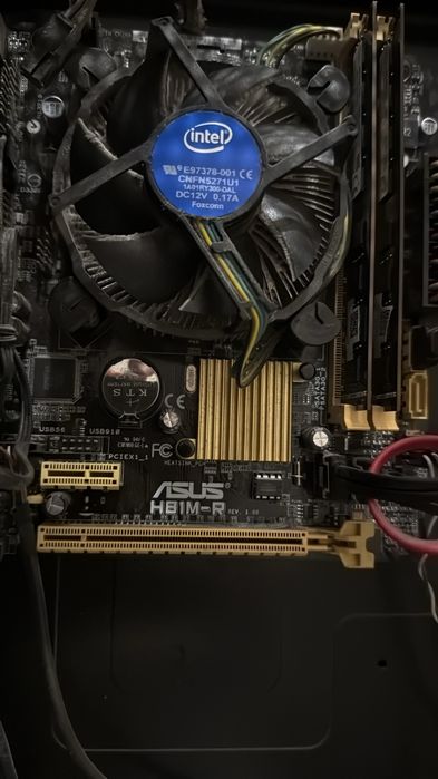 vand pc intelcore i5, placa de baza asus, 16gb ddr, 1 terra hard