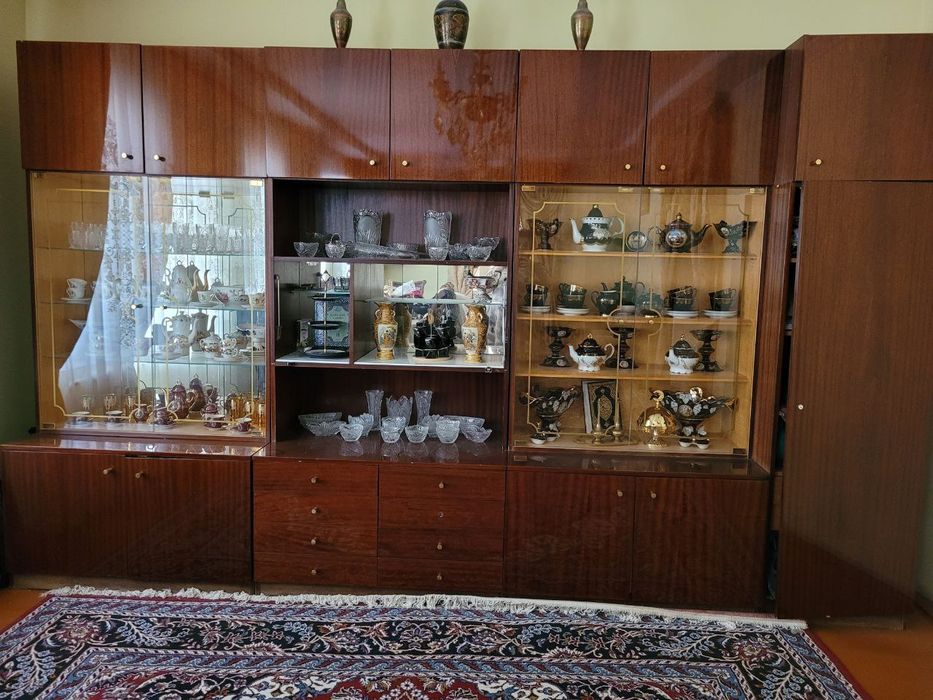 Продаётся стенка