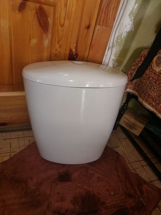 бачок унитаза ...