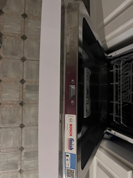 Продам посудомоечную машину