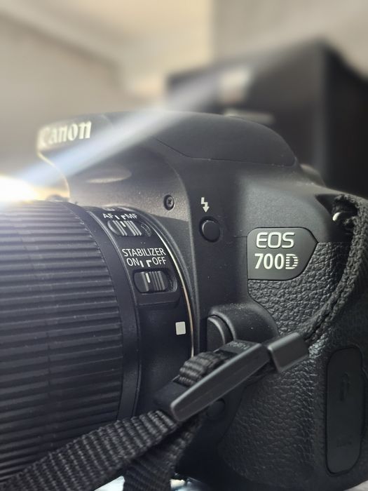 Canon eos 700D  НОВ
