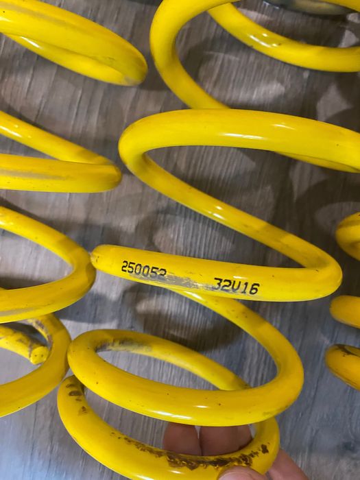 Спортни пружини KW за Honda Accord 8