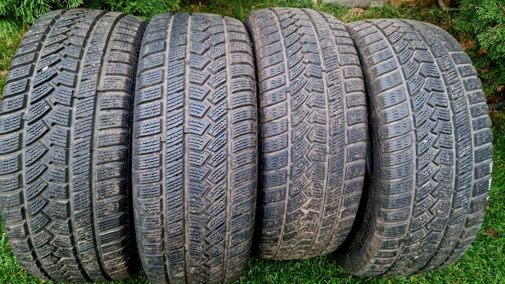 Зимни гуми 215 55 17 дот 2023