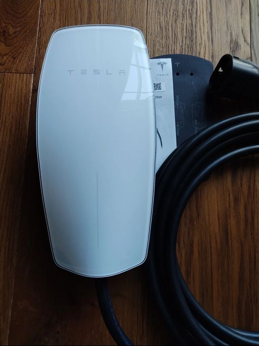 Зарядна станция Tesla Wallconnector Gen3 22kW 32A Wallbox Wallcharger
