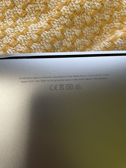 MacBook Air M1 (2020) – 8GB RAM / 256GB SSD