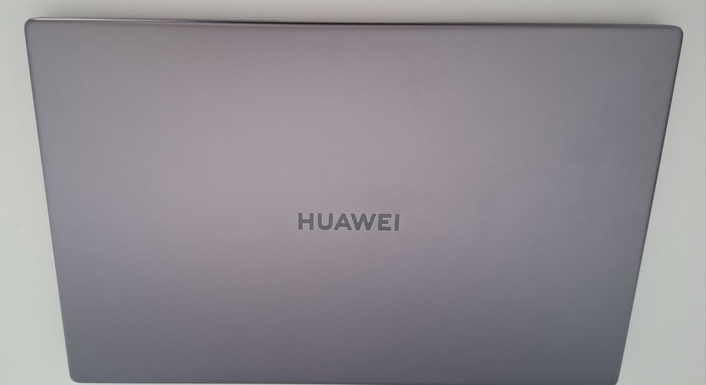 Лаптоп Huawei Matebook D15 | Ryzen 4500U | 8GB | 256 SSD