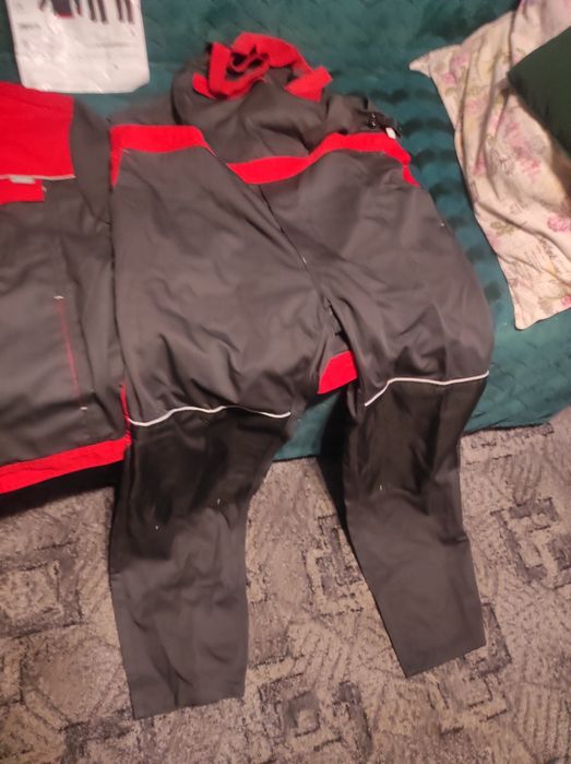 Costum salopetă nou