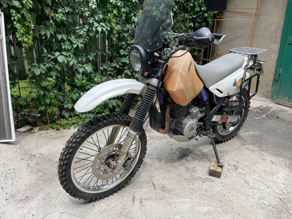 Suzuki DR650ce 1997 г.