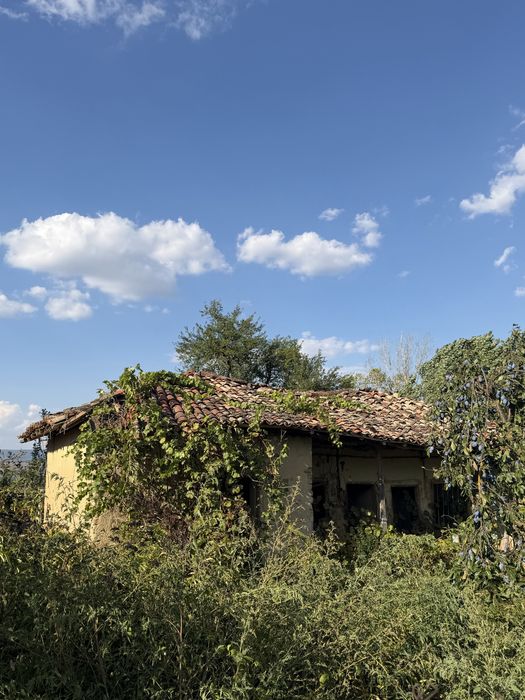 Продава се Къща в с. Маломир, Област Шумен - 4000 кв.м за 10 €/кв.м - Снимка #4