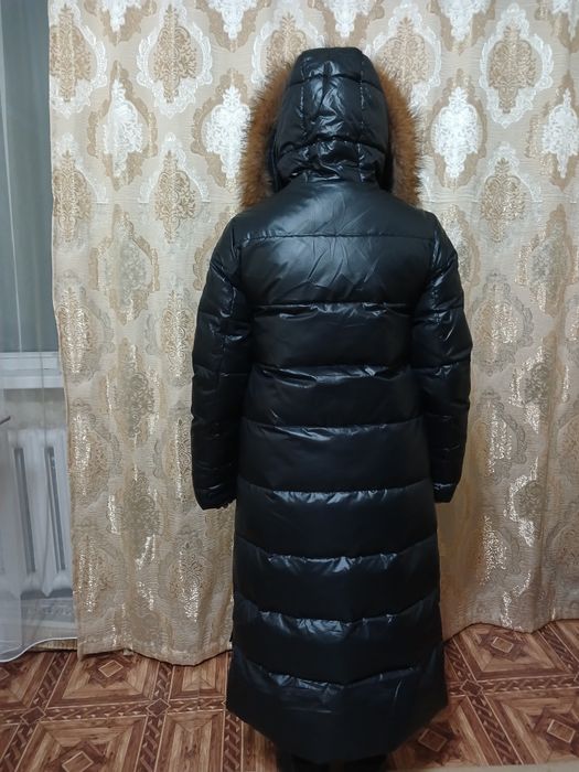 Продам пуховик новый