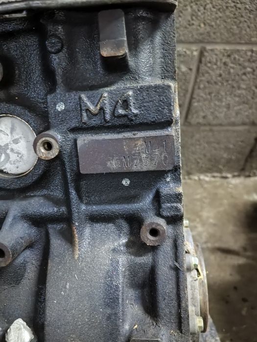 Продам двигатель от Митсубиси Паджеро