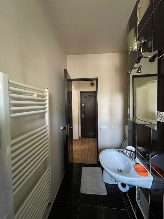 Vand garsoniera zona M-uri!