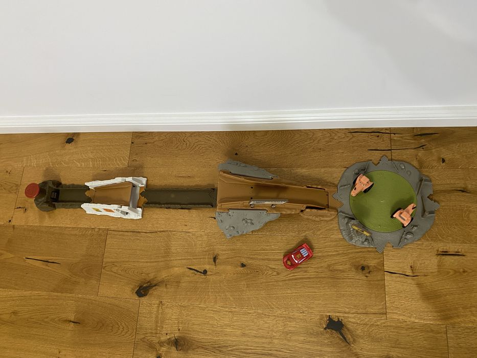 Set de joaca Disney Cars - Smokey’s Tractor Challenge