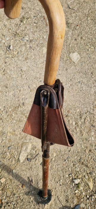 Сгъваемо столче бастунче