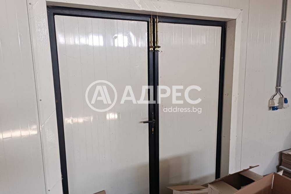 Продава се Промишлена сграда в Разград, Център - 287 кв.м за 802 €/кв.м - Снимка #1