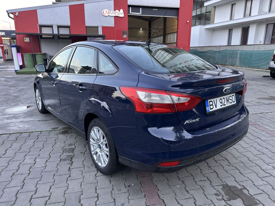 FORD Focus 2013 — imagine 4