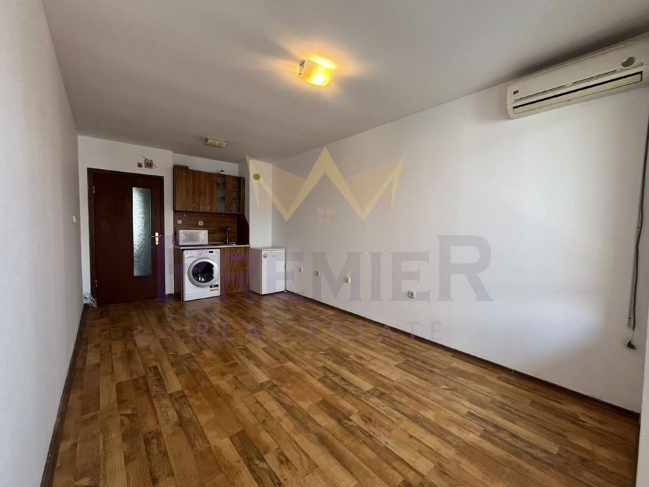 Дава се под наем Двустаен апартамент в Варна, Генералите - 65 кв.м за 306 € - Снимка #1