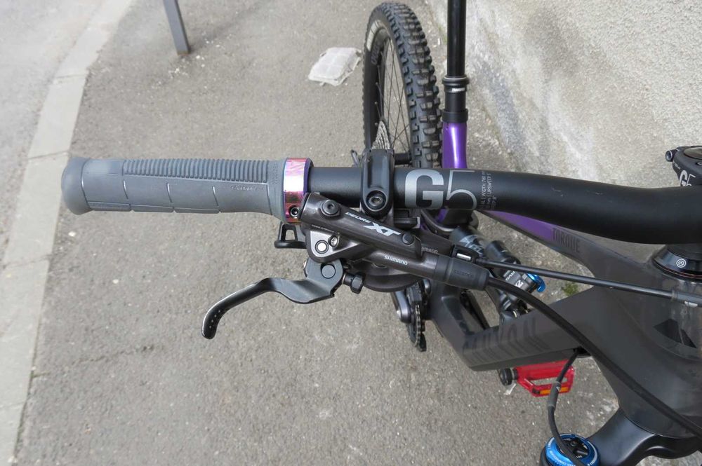 Bicicleta Full Suspension Canyon