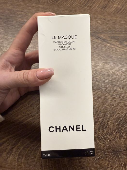 Ексфолираща маска за лице на Chanel