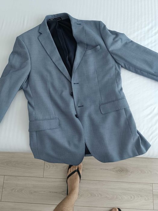 Vând costum bărbați Zara nou mărimea M