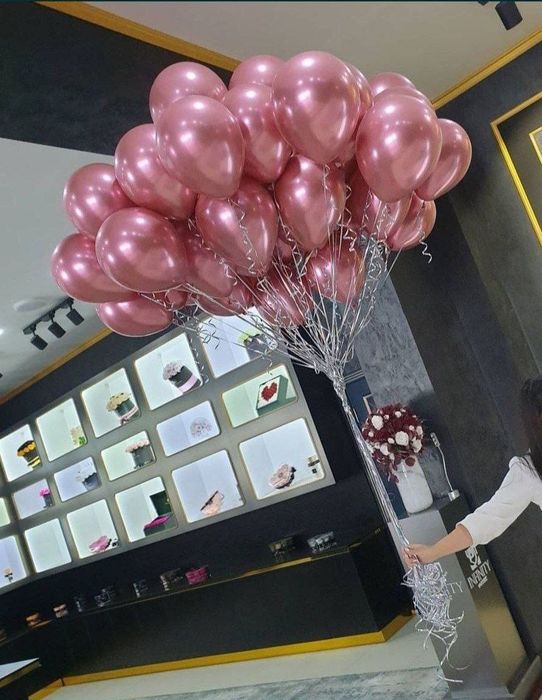 Оформление шарами Воздушные шар (geliviy gazli uchar shar)