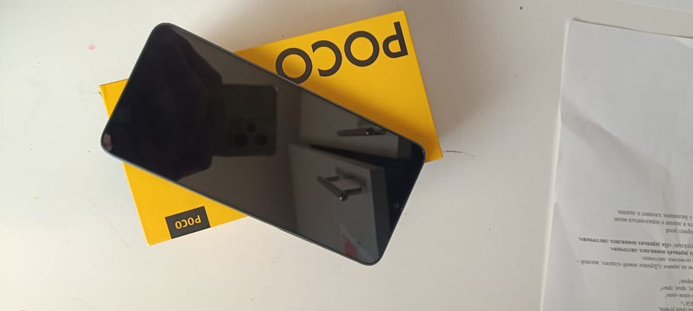 POCO C65 в хорошем состоянии
