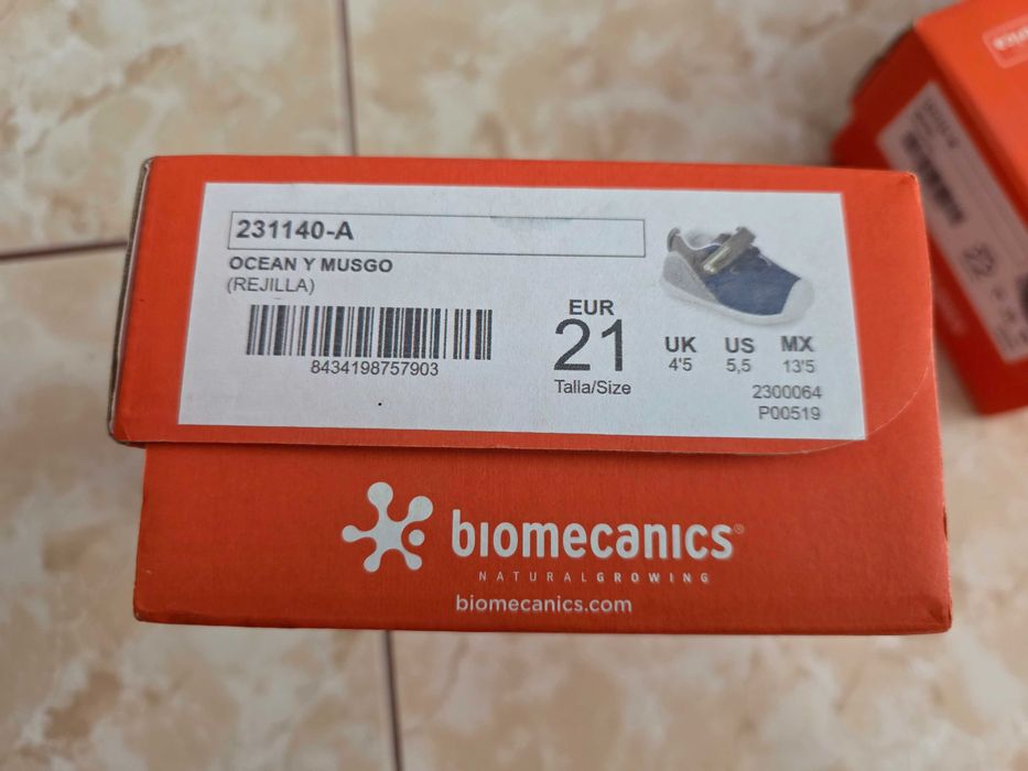 2 броя Детски обувки biomecanics