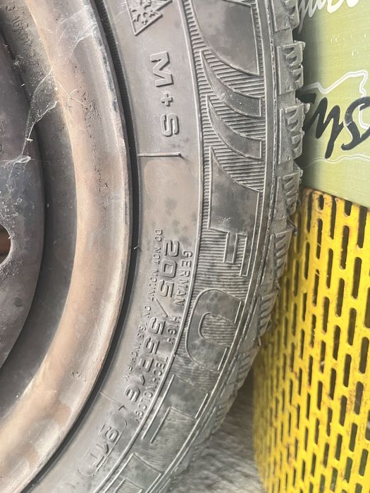 Комплект 4 бр.джанти със Зимни гуми Fulda 205/55 R16 с железни джанти