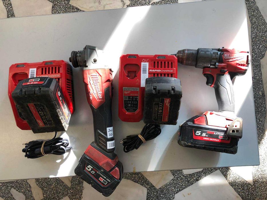Флекс Milwaukee M18  и Винтоверт Milwaukee M18 + 2 Батерии + 2 Зарядни