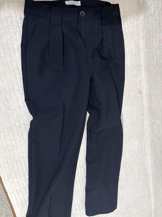 Брюки школьные за 5000 тг, девочке 12-14 лет