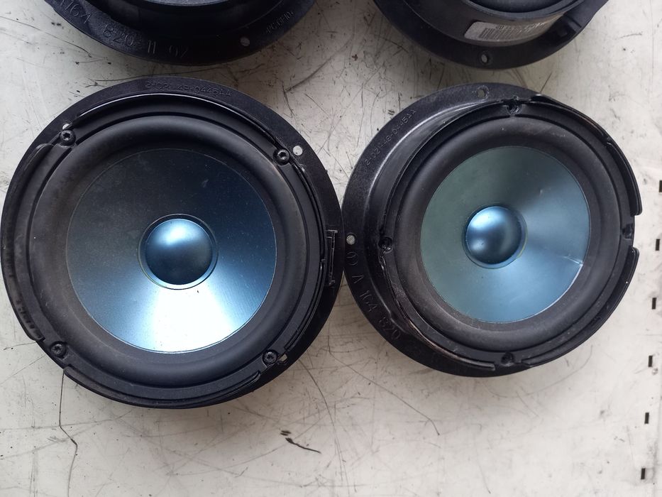 Тонколони Mercedes ML W164 Harman Kardon