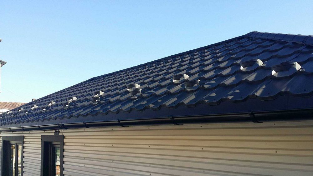 Casa Modulara, Garaje Auto si Containere din structura metalica si panou sandwich termoizolant