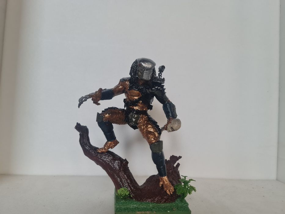 Фигурки на герои от филми (И по поръчка)