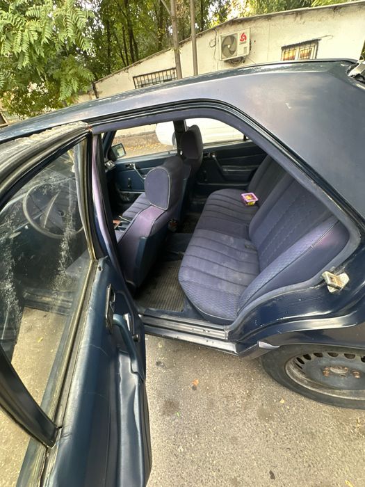 MERCEDES W201 (190)