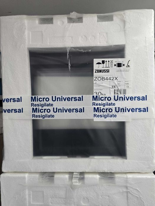 Oferta luna Decembrie  Cuptor  NOU resigilat Zanussi ZOB442X-Inox