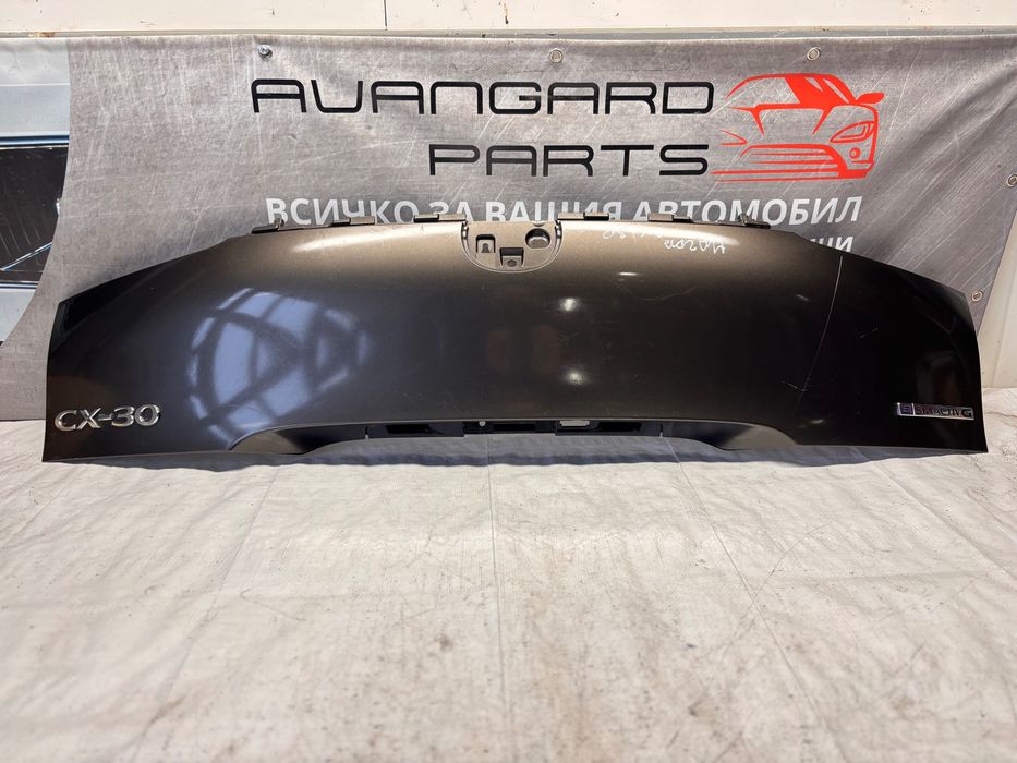 Лайстна заден капак • Mazda CX-30 • 2019