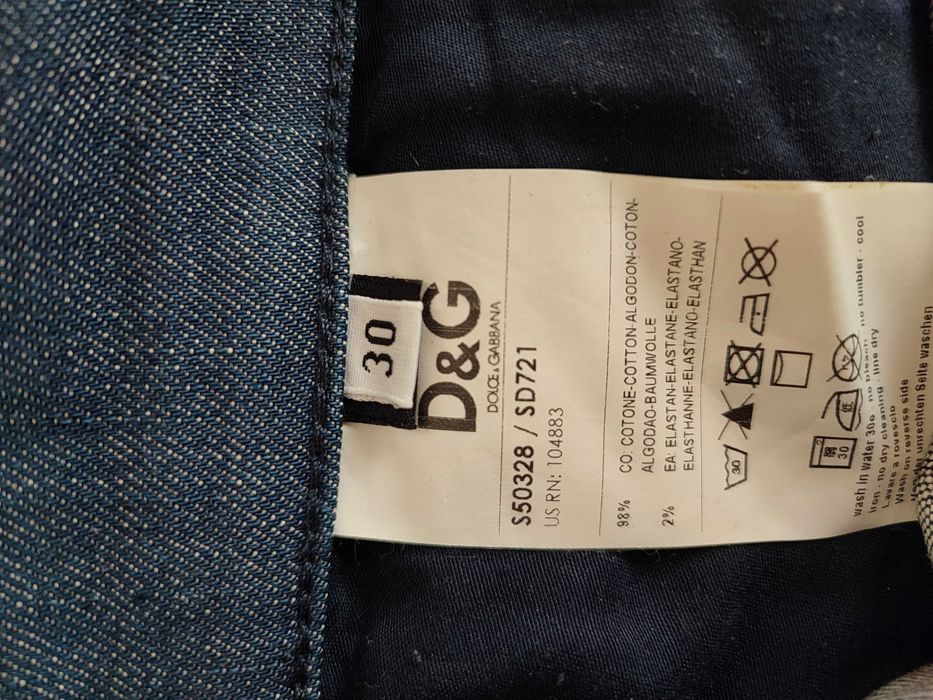 Дамски дънки Dolce & Gabbana и Levi's